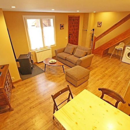 Snoe Apartamentos Mont Romies Plaza Salardú Εξωτερικό φωτογραφία